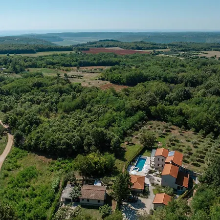 Villa D