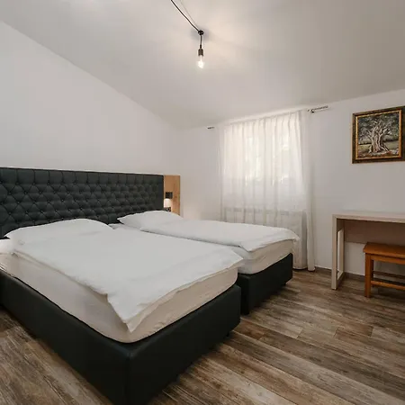 D Villa *