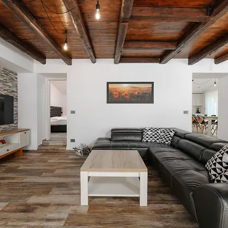 Villa D Kaštelir